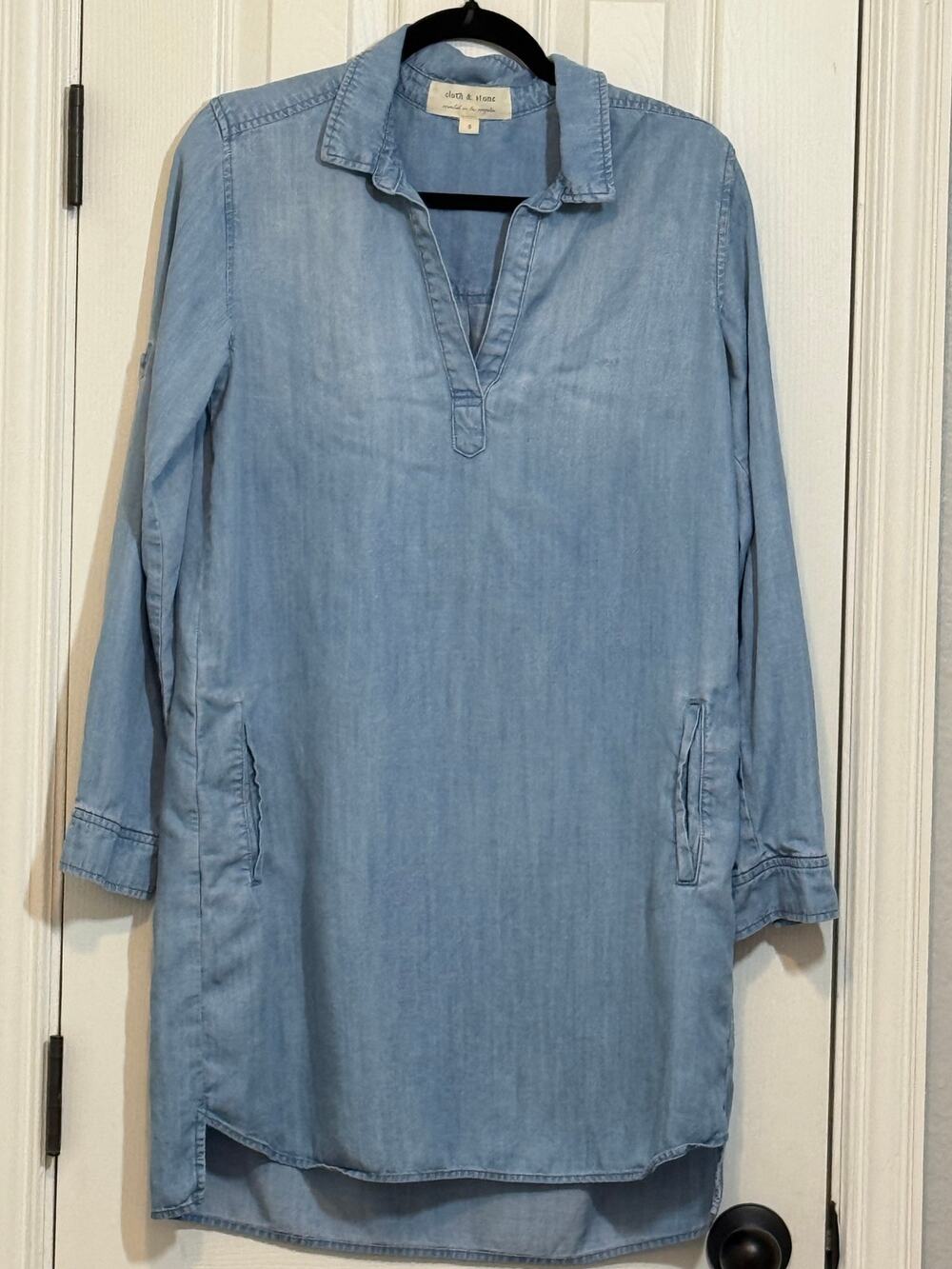 Cloth & Stone Chambray Tunic Dress Split neck Size S Blue Minimalist